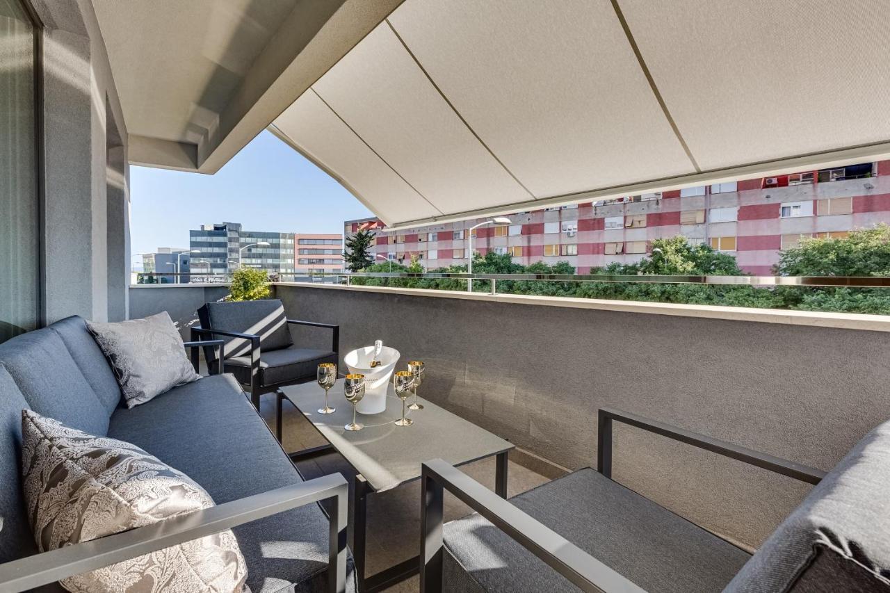 Diamond Two Bedroom Apartment ซาดาร์ ภายนอก รูปภาพ