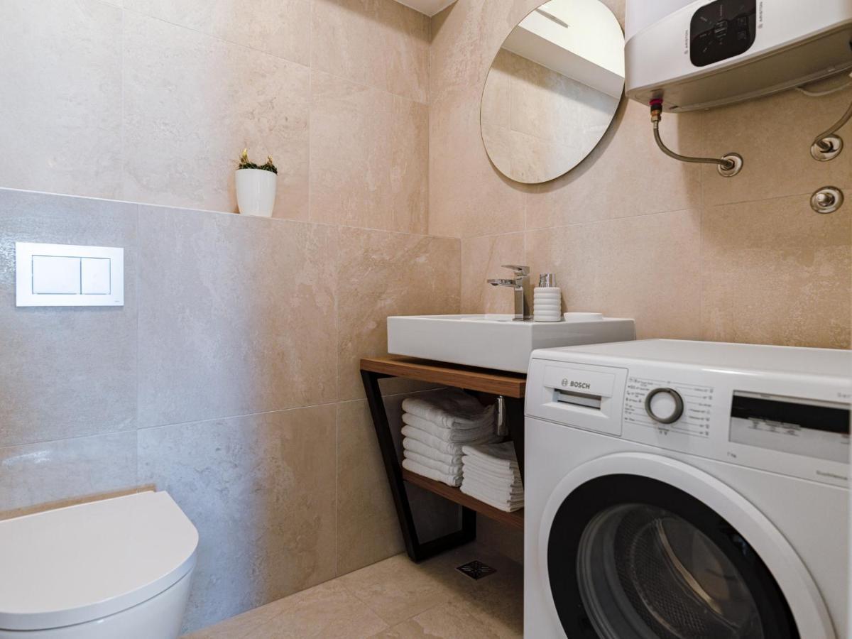 Diamond Two Bedroom Apartment ซาดาร์ ภายนอก รูปภาพ