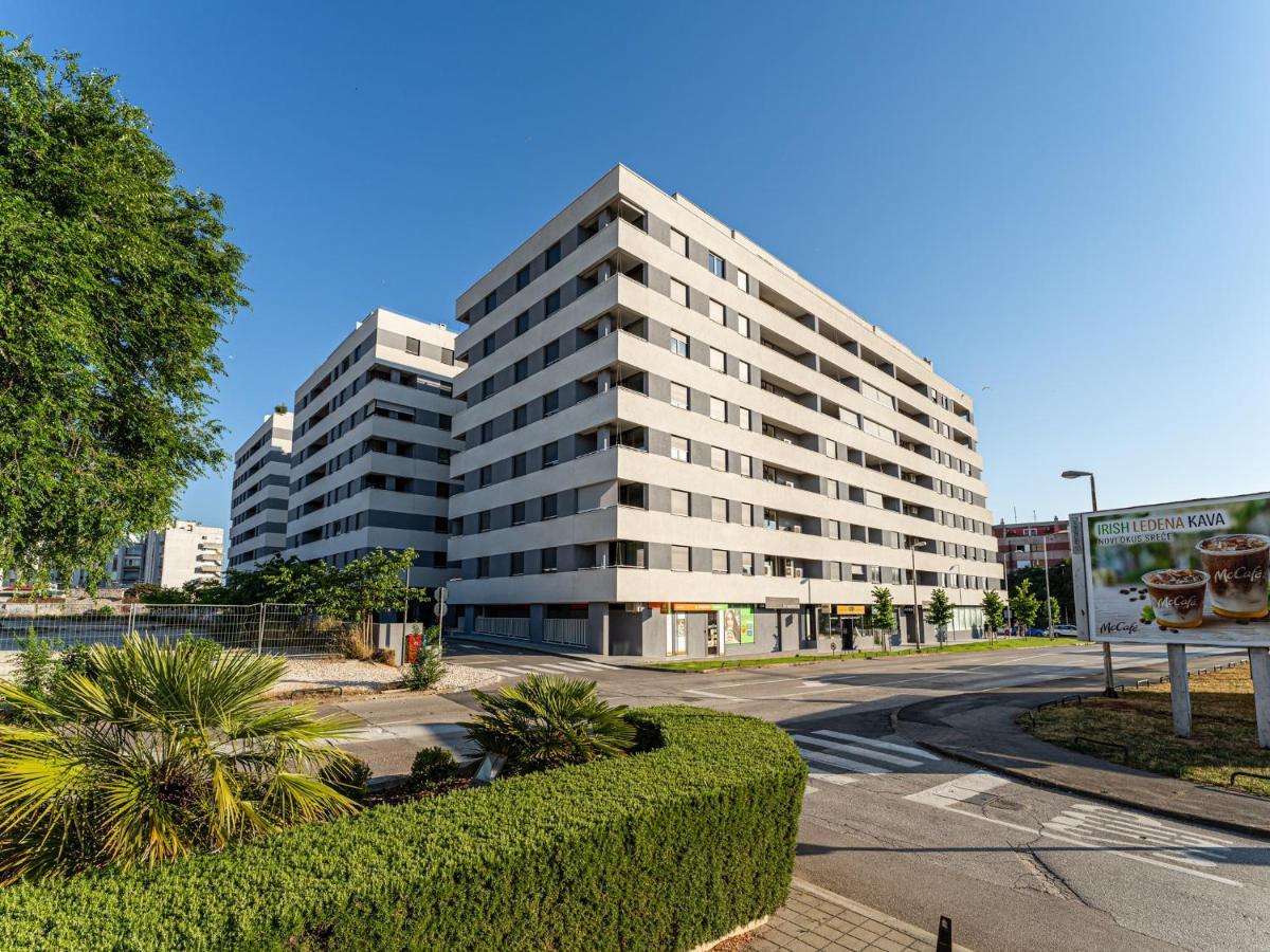 Diamond Two Bedroom Apartment ซาดาร์ ภายนอก รูปภาพ