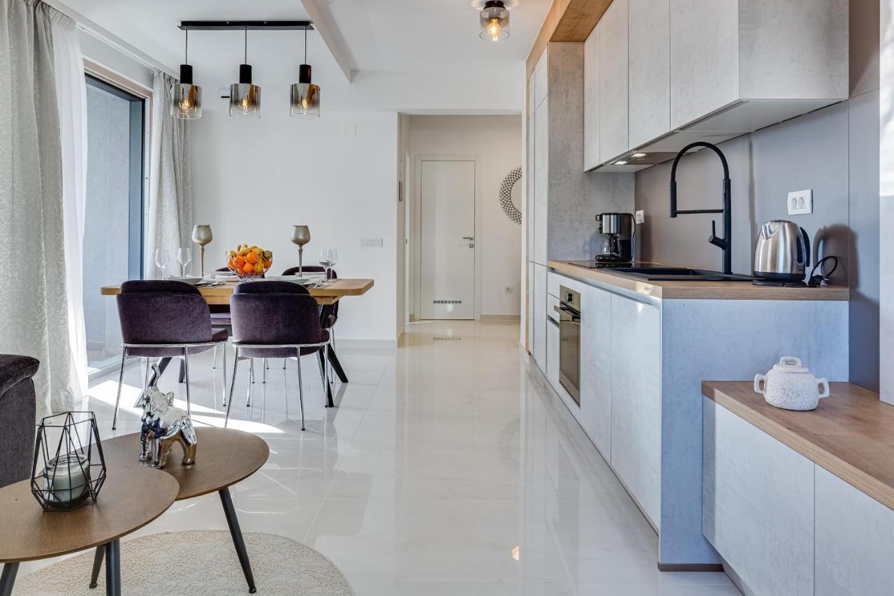 Diamond Two Bedroom Apartment ซาดาร์ ภายนอก รูปภาพ