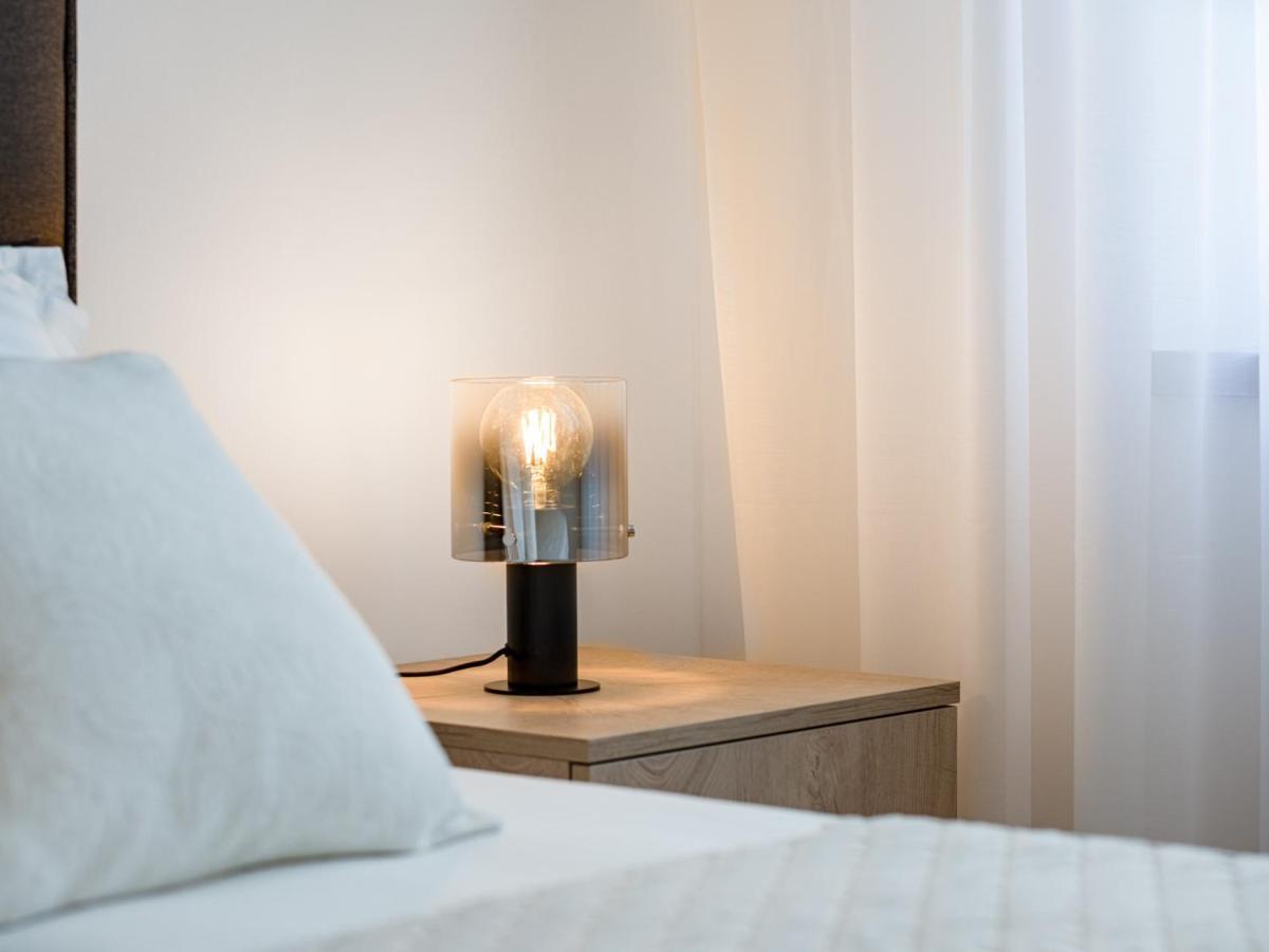 Diamond Two Bedroom Apartment ซาดาร์ ภายนอก รูปภาพ