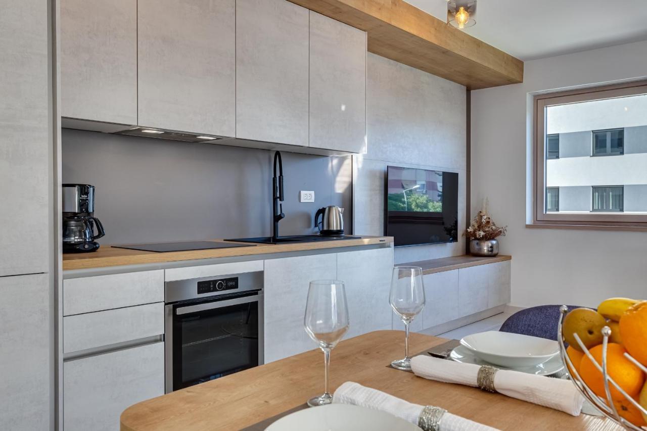 Diamond Two Bedroom Apartment ซาดาร์ ภายนอก รูปภาพ